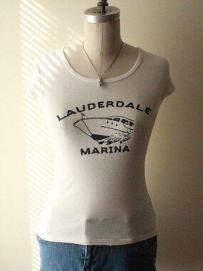 brandy melville lauderdale marina graphic tee